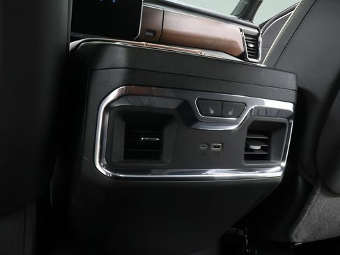 Used 2024 GMC Sierra 1500 Denali Ultimate AWD/4WD image 27