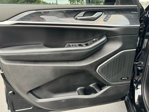 Used 2022 Jeep Grand Cherokee Trailhawk image 39