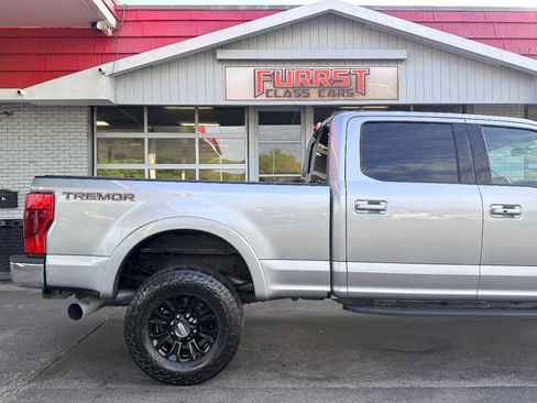 Used 2020 Ford F250 Lariat w/ Tremor Off-Road Package AWD/4WD image 11