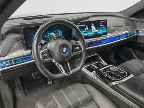 Used 2025 BMW 740i xDrive 740i xDrive image 14