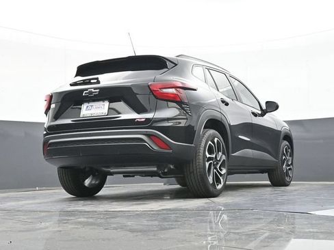 New 2026 Chevrolet Trax RS w/ Sunroof Package FWD image 44