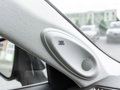 Used 2020 Toyota Highlander Platinum image 26