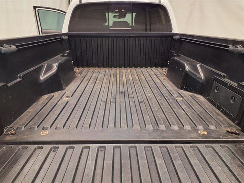 Used 2022 Toyota Tacoma SR5 image 27