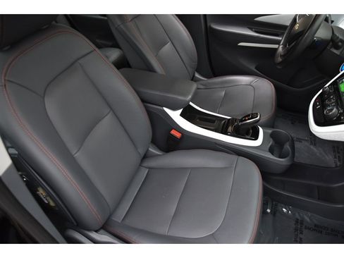 Used 2021 Chevrolet Bolt Premier w/ Infotainment Package image 27