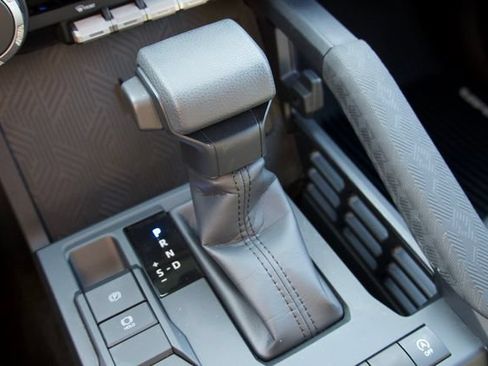 Used 2025 Toyota Tacoma SR5 RWD image 36