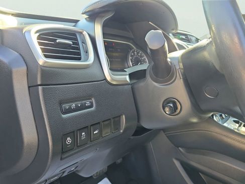 Used 2017 Nissan Murano Platinum w/ Platinum Technology Package FWD image 12