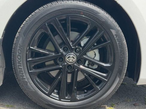 Used 2025 Toyota Camry SE w/ Convenience Package image 35