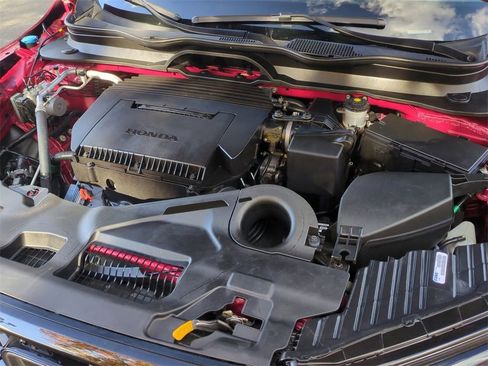 Used 2023 Honda Pilot TrailSport image 31