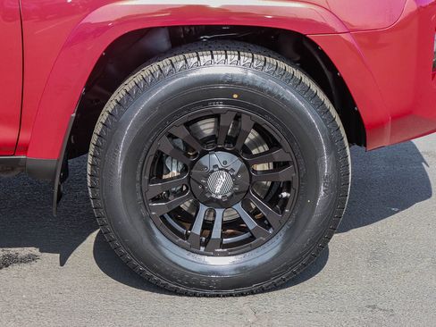 Certified 2021 Toyota 4Runner SR5 Premium w/ Moonroof Package RWD image 11