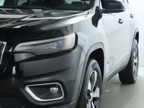 Used 2022 Jeep Cherokee Limited image 4