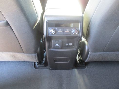 Used 2023 GMC Acadia SLE w/ Driver Convenience Package image 39