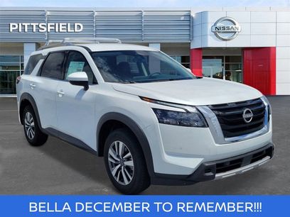 New 2025 Nissan Pathfinder SL