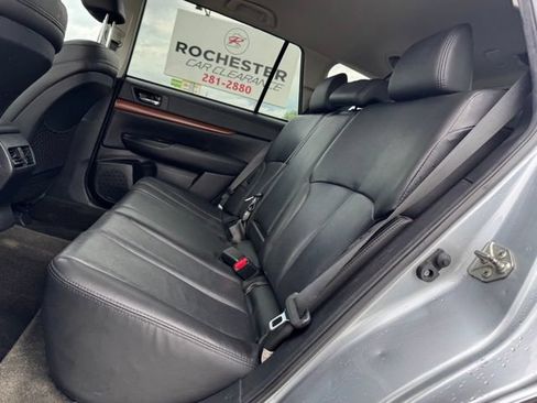 Used 2013 Subaru Outback 2.5i Limited w/ Moonroof Pkg AWD/4WD image 8