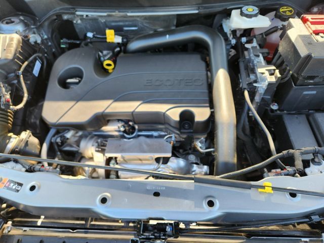 Used 2025 Chevrolet Equinox LT w/ Safety and Technology Package FWD image 31