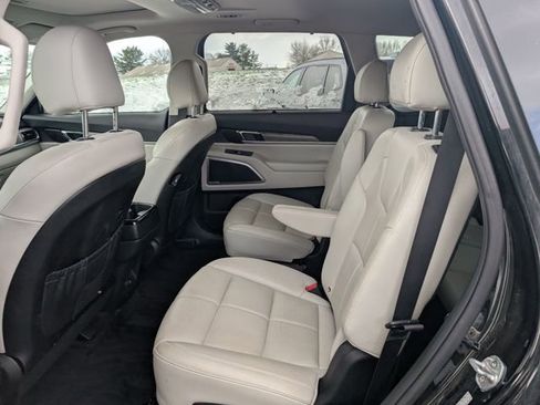 Used 2020 Kia Telluride EX w/ EX Premium Package image 9