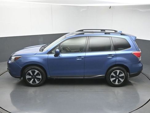 Used 2018 Subaru Forester 2.5i Premium w/ All-Weather Package AWD/4WD image 37
