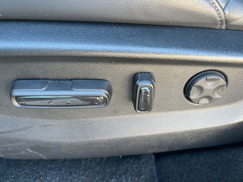 Used 2022 Honda CR-V Touring image 19