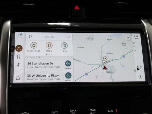 Used 2021 Land Rover Discovery Sport SE AWD/4WD image 31