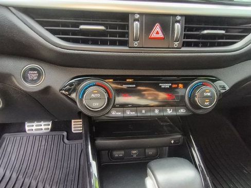 Used 2022 Kia Forte GT FWD image 19