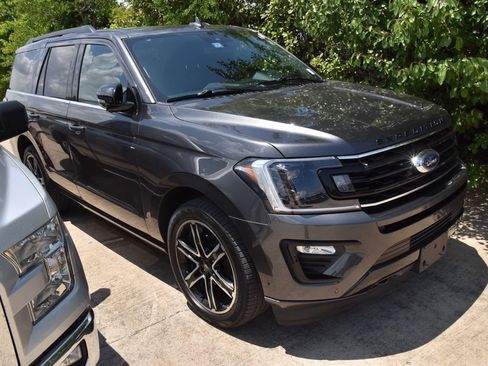 Certified 2021 Ford Expedition Limited AWD/4WD image 5