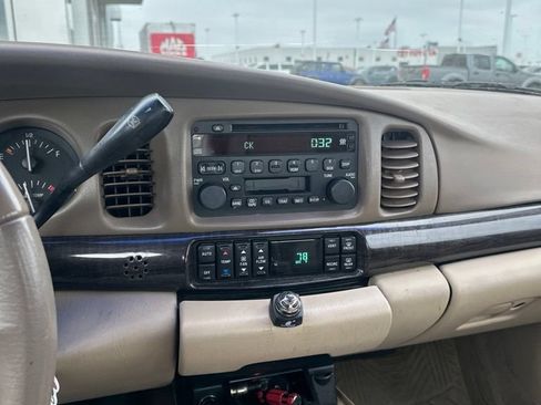 Used 2005 Buick Le Sabre Limited w/ Celebration Edition Package FWD image 15