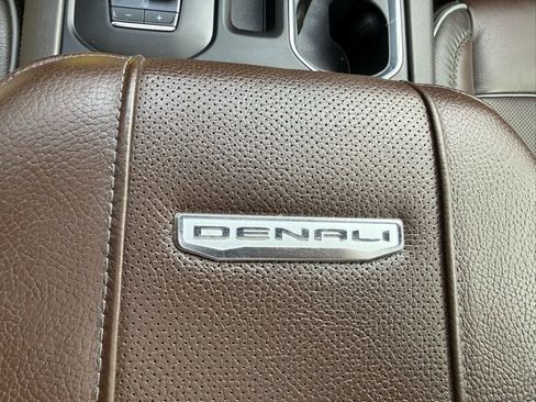 Used 2024 GMC Sierra 2500 Denali w/ Denali Reserve Package image 16