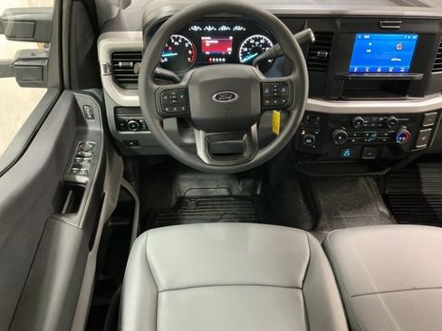 New 2026 Ford F250 XL w/ XL Chrome Package AWD/4WD image 12