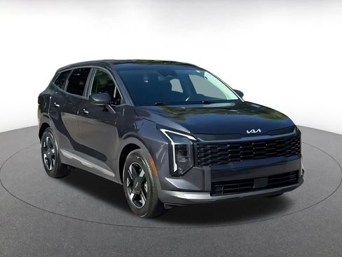 Used 2026 Kia Sportage LX FWD image 3