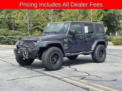 Used 2017 Jeep Wrangler Unlimited Sahara w/ Max Tow Package AWD/4WD image 1