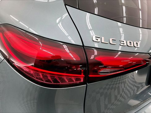 Used 2026 Mercedes-Benz GLC 300 image 27
