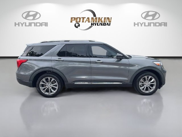 Used 2022 Ford Explorer Limited w/ Equipment Group 301A RWD image 4
