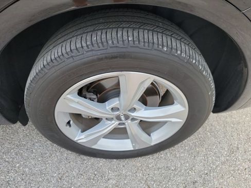 Used 2020 Audi Q5 2.0T Premium Plus w/ Premium Plus Package image 12