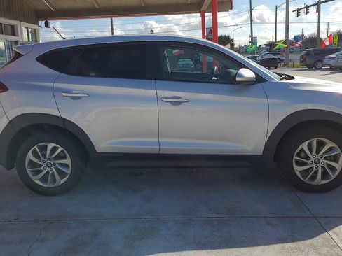 Used 2018 Hyundai Tucson SE AWD/4WD image 5