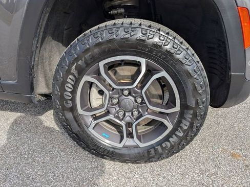 Used 2023 Jeep Grand Cherokee Trailhawk w/ Advanced Protech Group II image 9