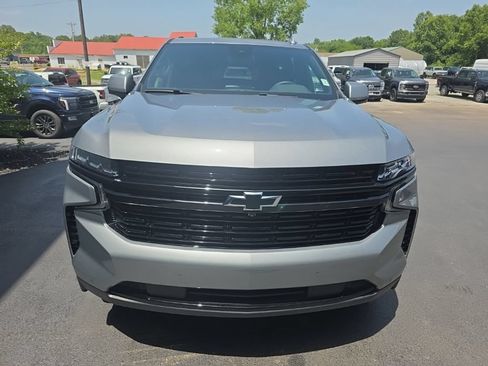 Used 2024 Chevrolet Tahoe RST w/ Luxury Package AWD/4WD image 3