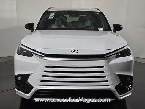 New 2026 Lexus TX 500h AWD image 8