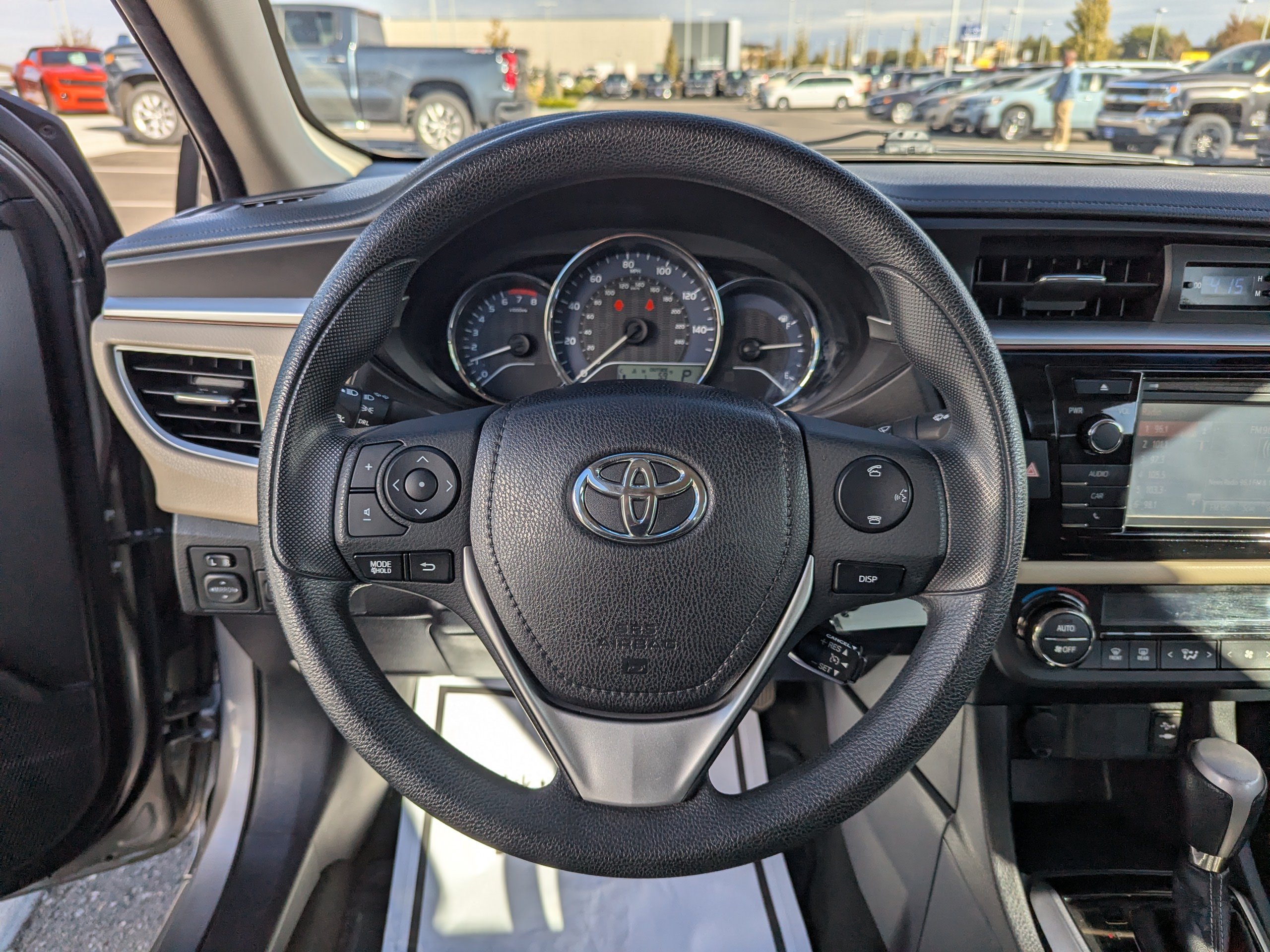 Used 2016 Toyota Corolla LE FWD image 15