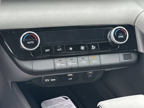 New 2026 Hyundai Elantra Sport FWD image 32
