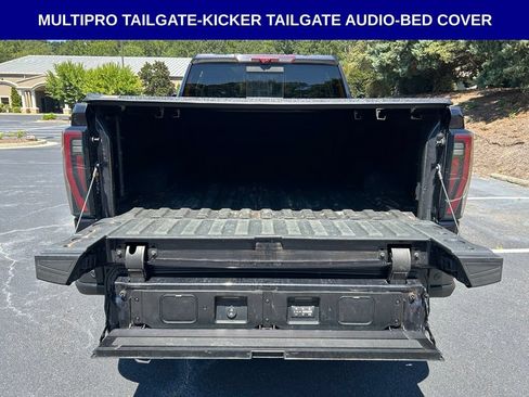 Used 2024 GMC Sierra 2500 AT4X w/ AT4X AEV Edition AWD/4WD image 14