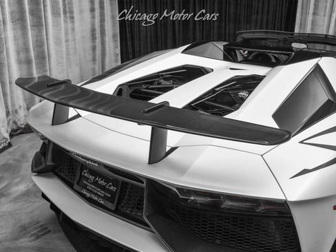Used 2016 Lamborghini Aventador LP 750-4 Superveloce AWD/4WD image 48