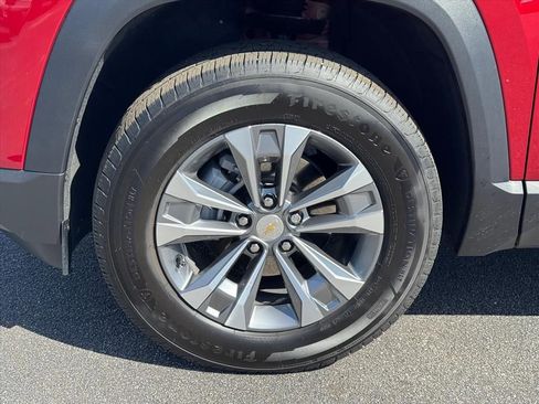 Used 2025 Chevrolet Equinox LT FWD image 9