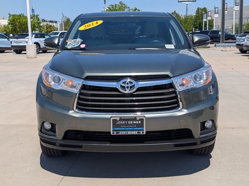 Used 2014 Toyota Highlander Plus AWD/4WD image 8
