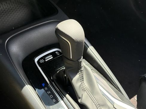 Used 2026 Toyota Corolla SE w/ Carpet Mat Package (TMS) FWD image 8