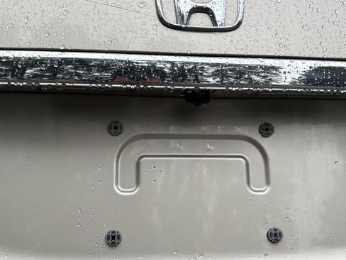 Used 2017 Honda Accord LX image 9