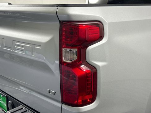 Used 2022 Chevrolet Silverado 1500 LT image 34