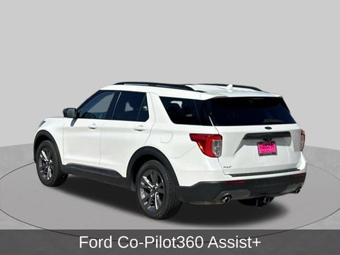 Used 2022 Ford Explorer XLT w/ Equipment Group 202A RWD image 3