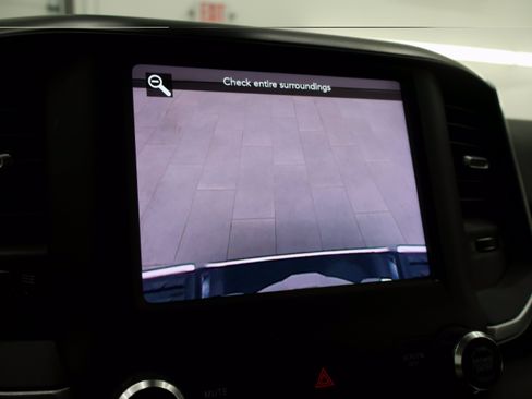 Used 2020 RAM 1500 Big Horn AWD/4WD image 17