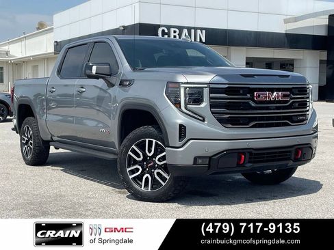 Used 2024 GMC Sierra 1500 AT4 w/ Technology Package AWD/4WD image 1