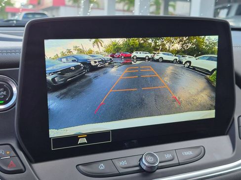 Used 2025 Chevrolet Blazer LT FWD image 22