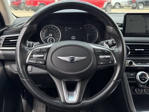 Used 2022 Genesis G70 3.3T RWD image 13
